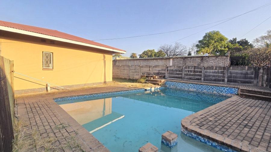 3 Bedroom Property for Sale in Oos Einde North West